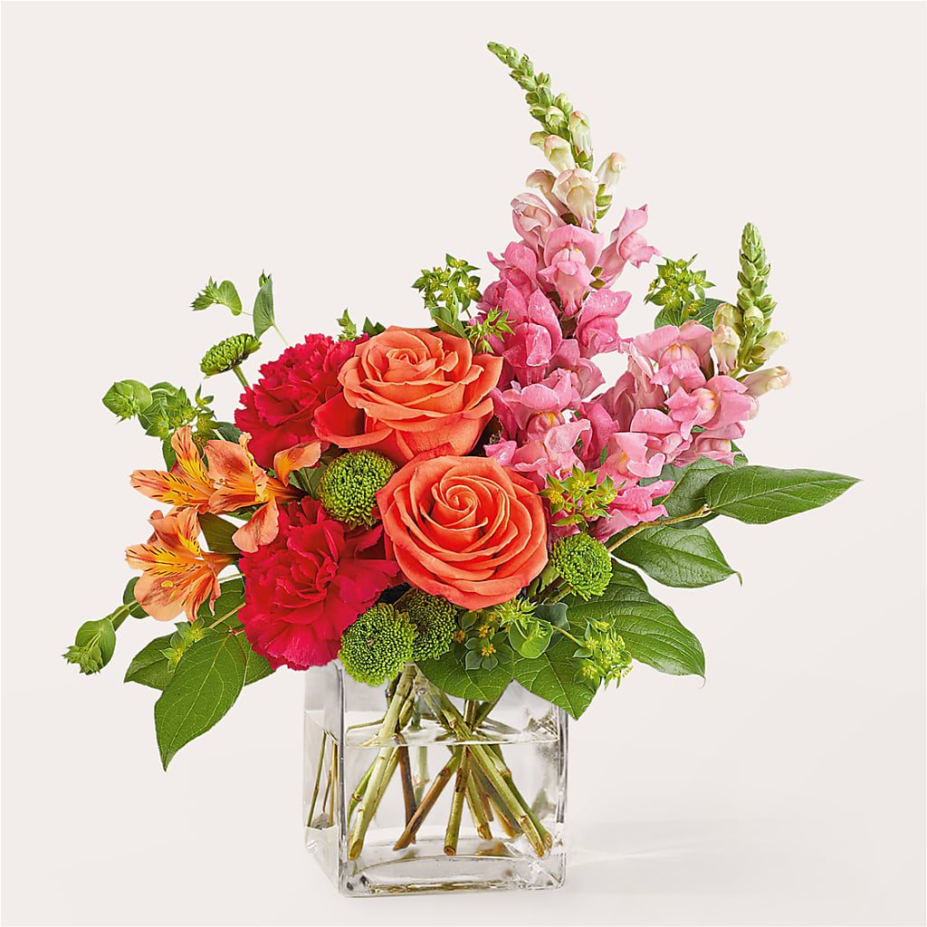 Cosmopolitan Bouquet – Bath County Florist, Owingsville KY
