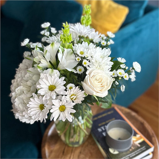 Classic Ivory – A Florist Original – Bath County Florist, Owingsville KY