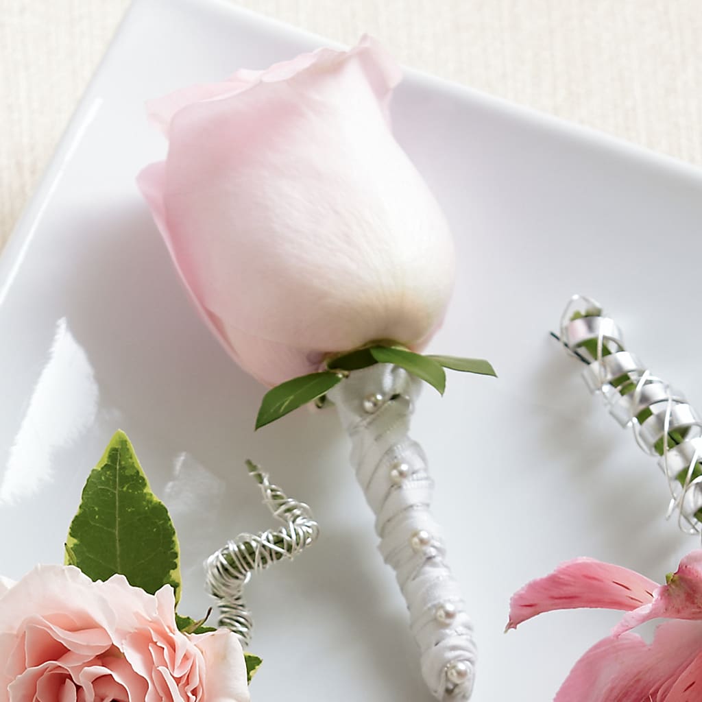 Pink Rose Boutonniere – Bath County Florist, Owingsville KY