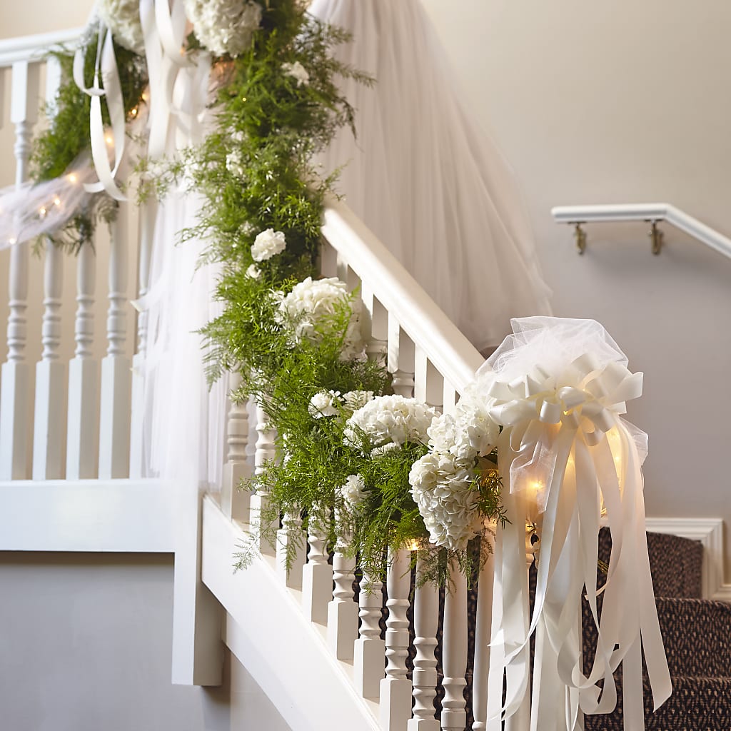 Champagne Dreams Garland – Bath County Florist, Owingsville KY