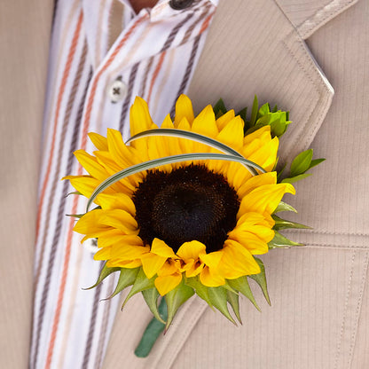 Free Spirit Boutonniere –  Bath County Florist, Owingsville KY